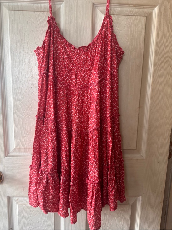 Lulus Dresses & Skirts - Lulu's Red Floral Tiered Sundress